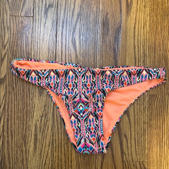 Colorful Geometric Bikini Set - Picture 9 of 12
